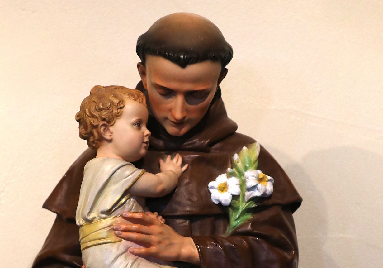 Saint Anthony of Padua holding the Infant Jesus, patron saint of lost things